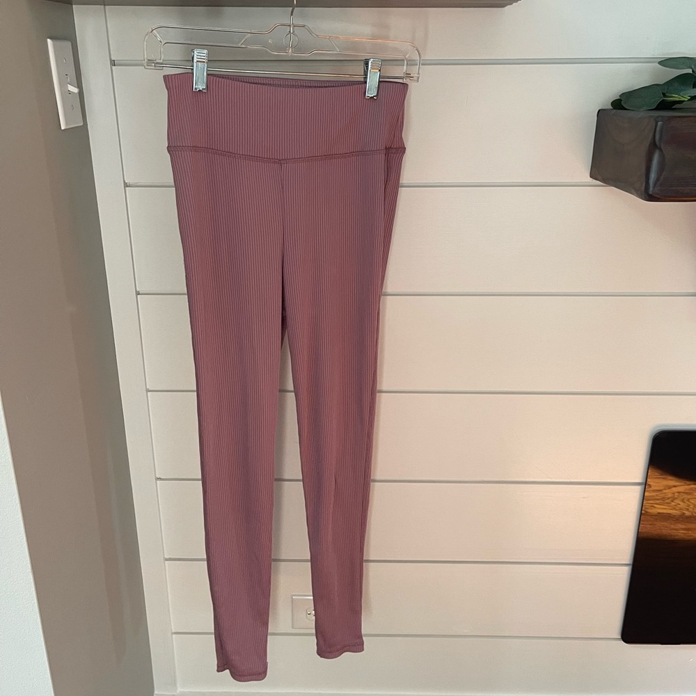 Forever 21 Pink Ribbed Leggings